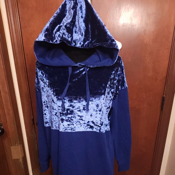 WOMEN’S PULLOVER HOODIE SAPPHIRE BLUE FLIRTITUDE ACTIVE SZ Med-Large 29 in Long - Picture 1 of 11